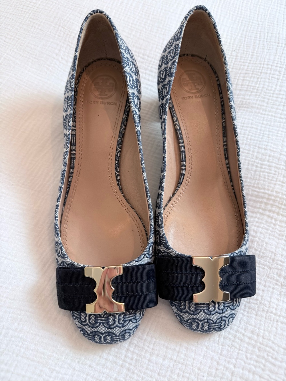 Tory Burch Navy Patterned Leather Trim Flats with Bow—Size 7.5